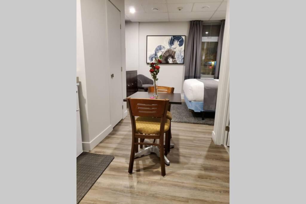 Cozy Sweet Studio #4, Only 10 Min To D.T. Ottawa جاتينو المظهر الخارجي الصورة